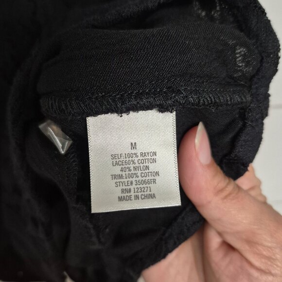 Blue Rain Black Sleeveless Lace Top Womens Sz M Boho Floral Pattern Keyhole Back - Picture 4 of 7